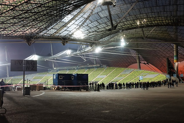 记者：海港抵达武里南，莱昂纳多、加布、李帅、刘若钒伤缺