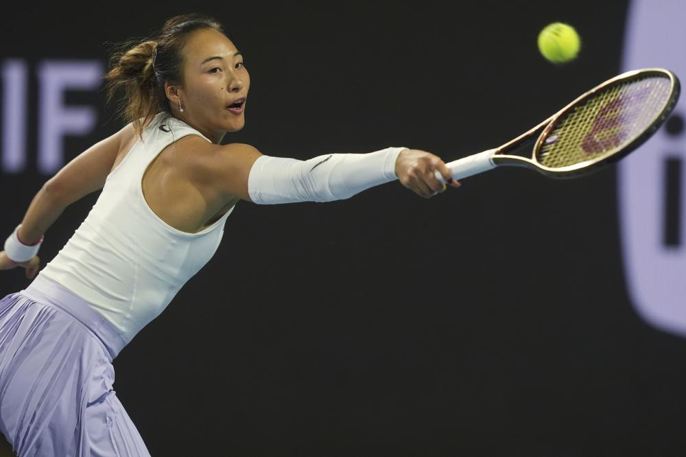 内雷斯灵光闪现，霍伊伦进球嗅觉敏锐，那不勒斯敲开胜利之门！